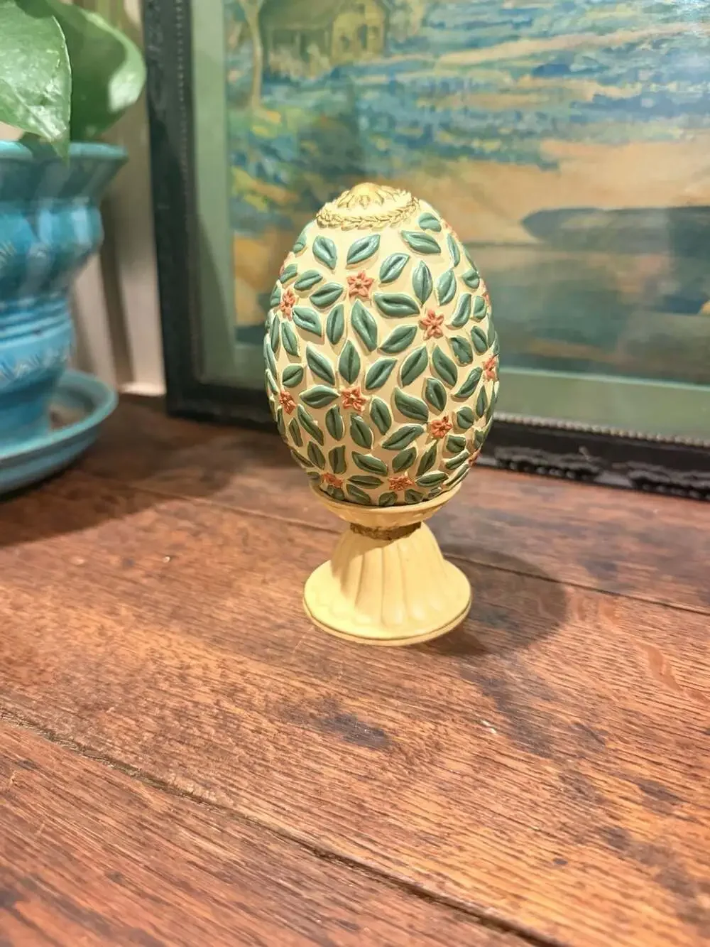 Vintage 1994 Avon Season's Treasures Porcelain Pedestal Egg Fruit Harvest